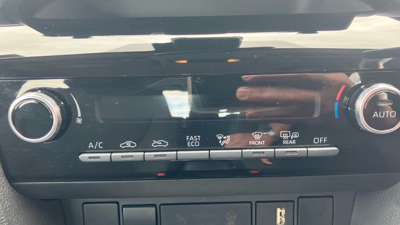 Toyota Yaris Cross 1.5 Hybrid Icon 5dr CVT Hybrid Estate